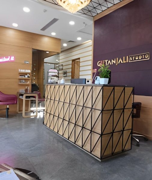 best hair salon in noida (1)